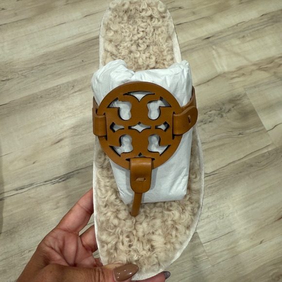 Tory Burch - Picture 4 of 7